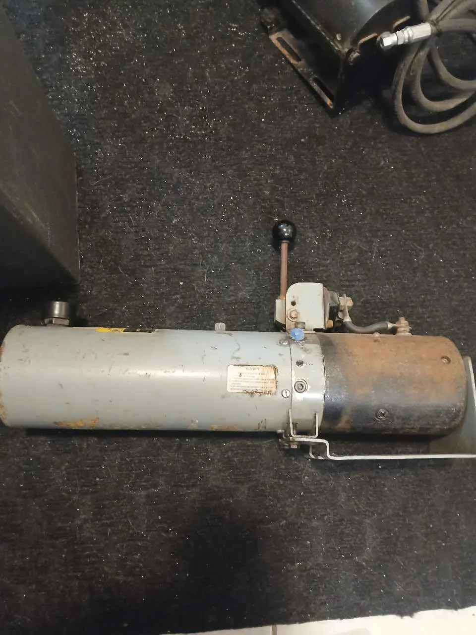 Monarch Dyna Jack M-313 Hydraulic Power Unit image indicator(2)