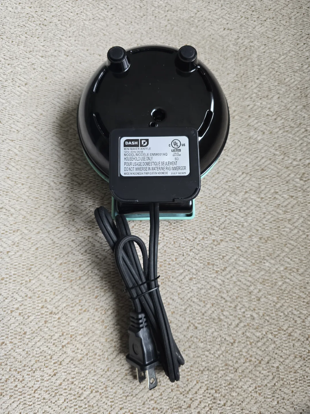 Dash Mini Waffle Maker - Aqua Colour image indicator(7)