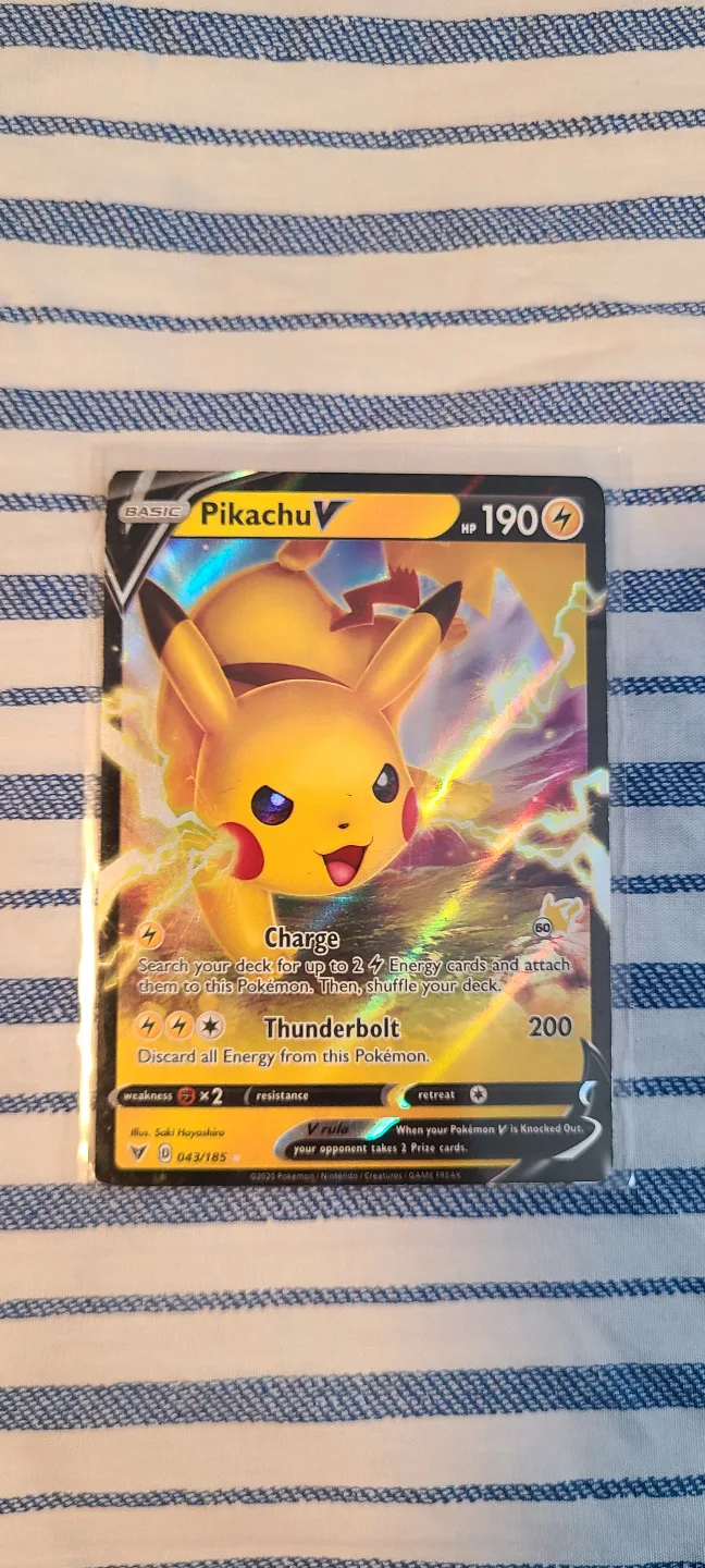 Pikachu V Pokemon Card - 043/185 thumbnail