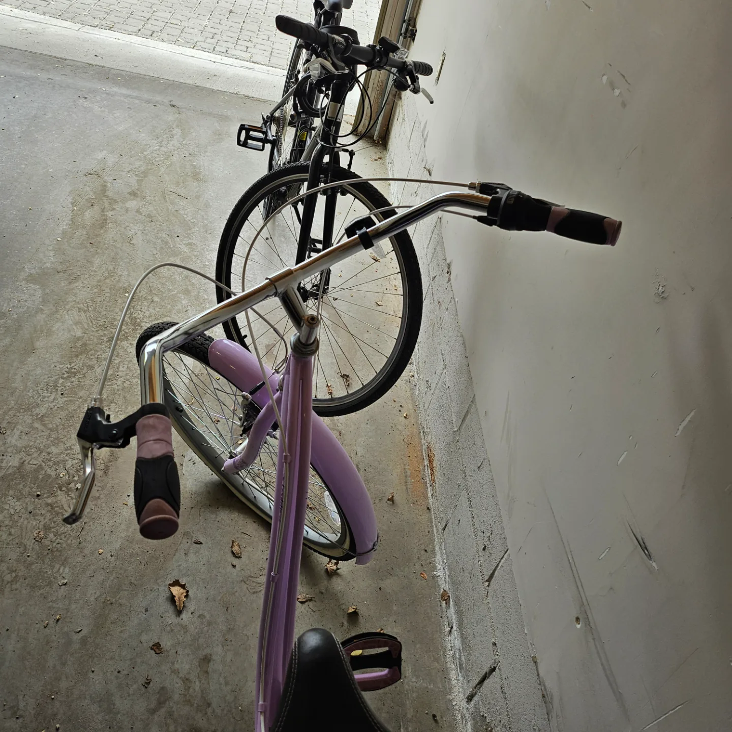 Purple Cordelia Cruiser Bike image indicator(5)