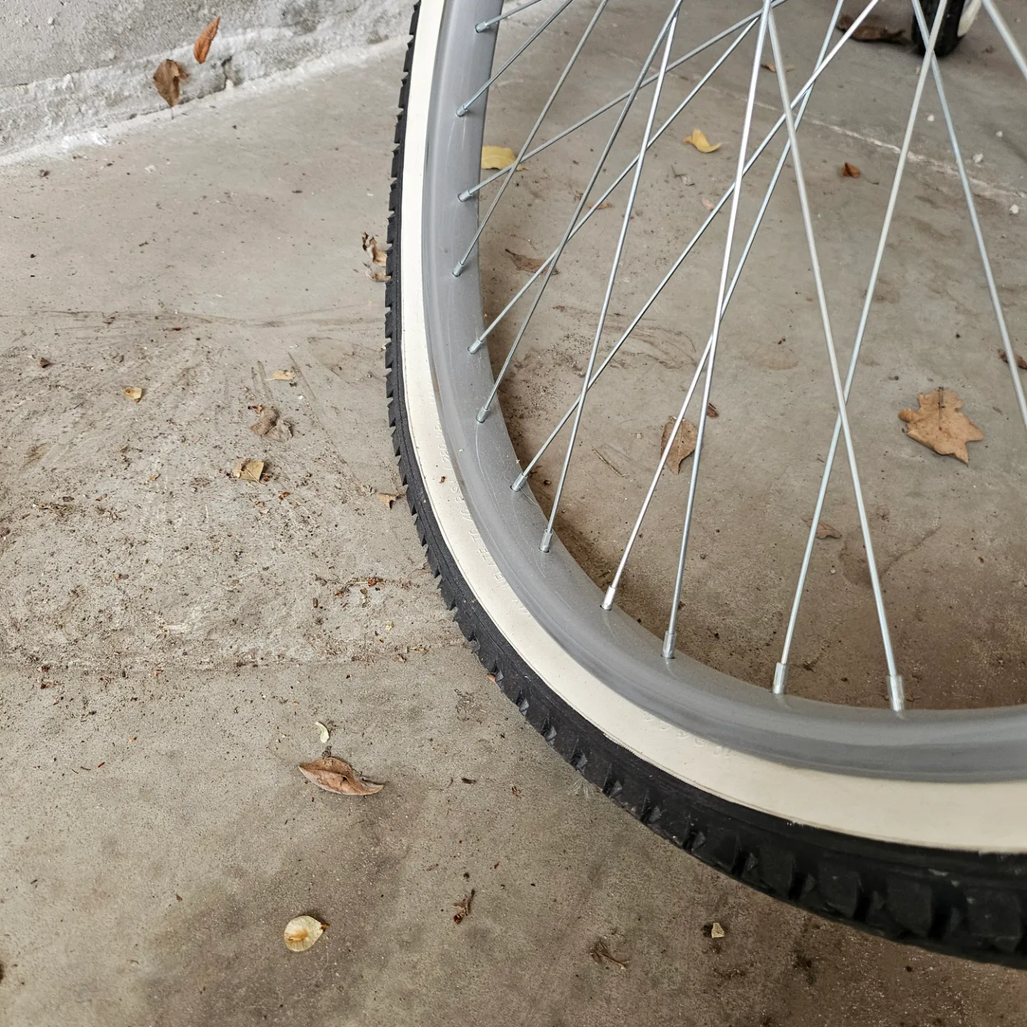 Purple Cordelia Cruiser Bike image indicator(8)