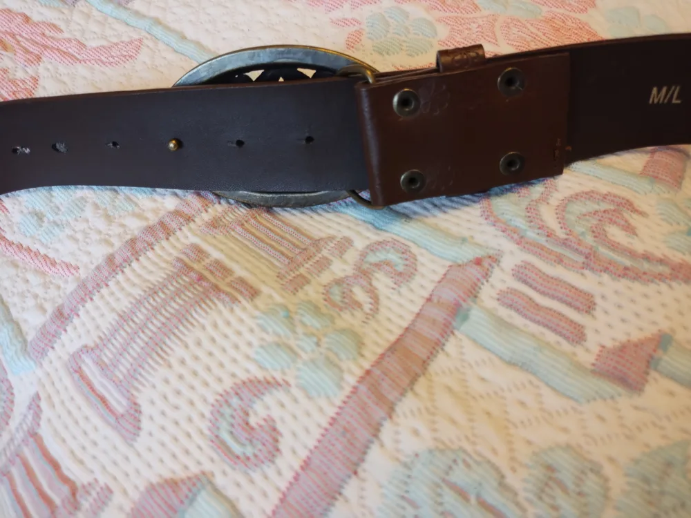 🧡Vintage Brown Leather Belt with Ornate Buckle image indicator(5)