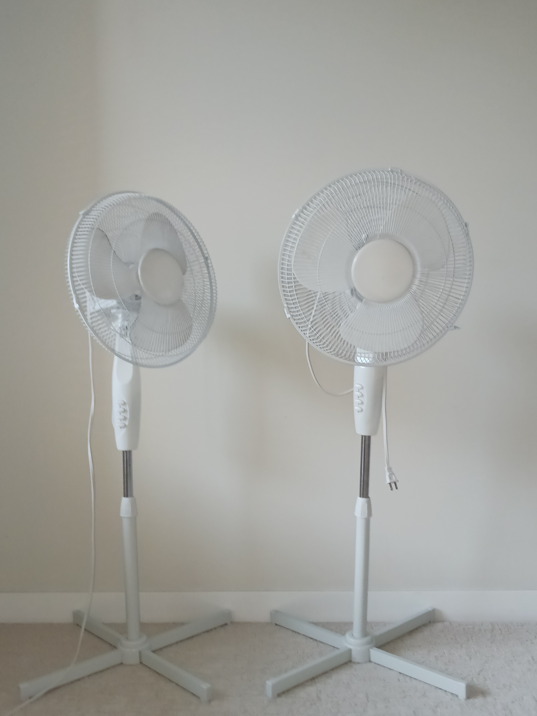 2 Mainstay White Pedestal Fans