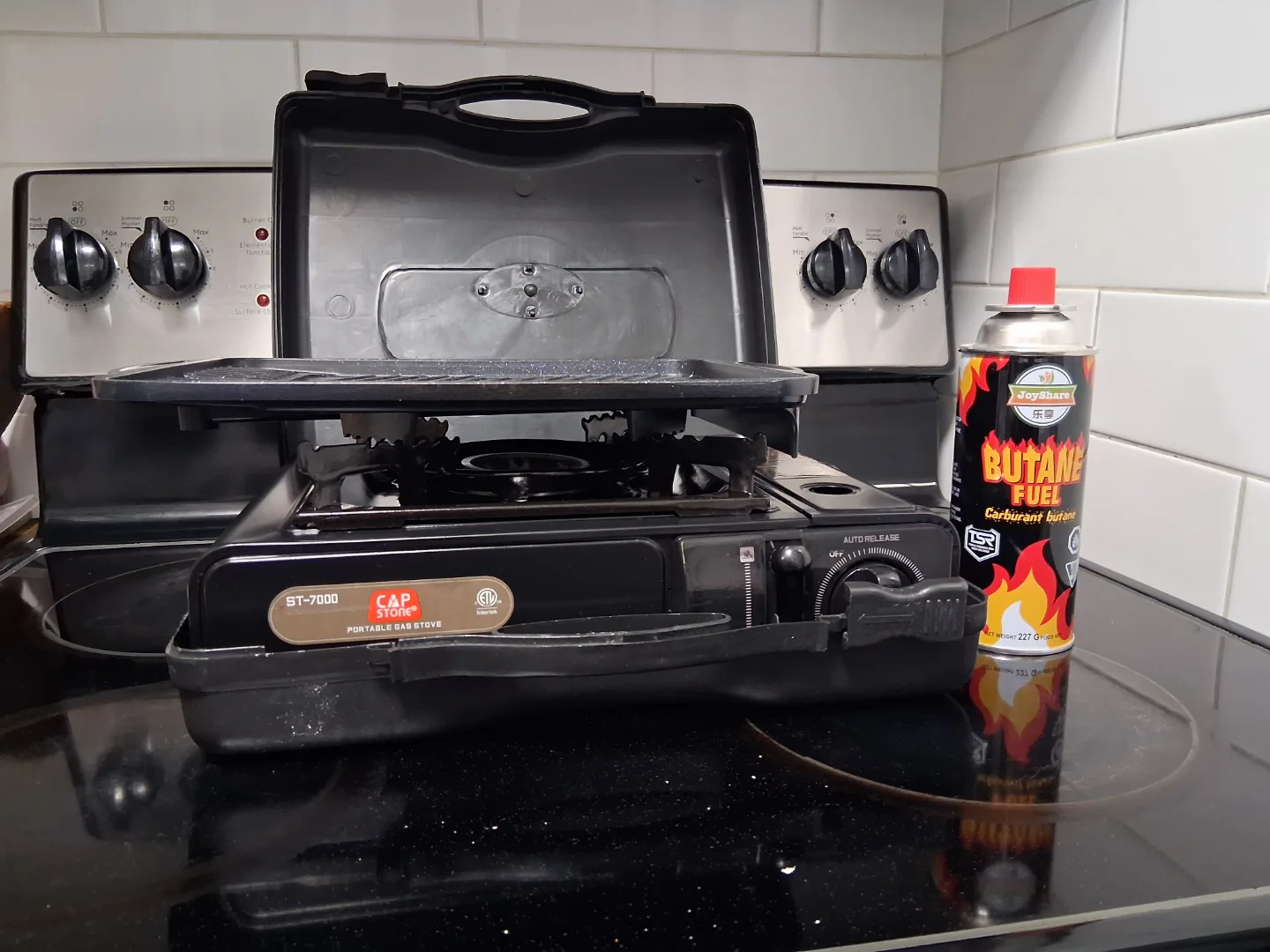 CAP ST-7000 Portable Gas Butane Stove w/grill top image indicator(2)