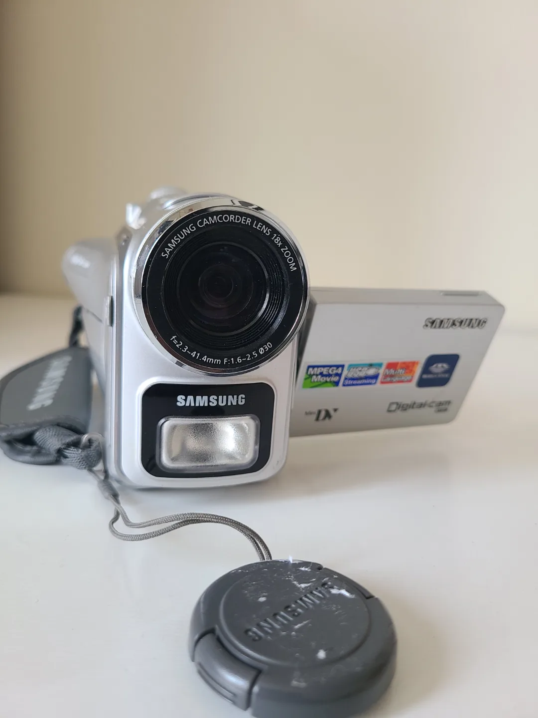 Samsung SCD103 Digital Video Camcorder  ( Untested / No Charger) image indicator(7)