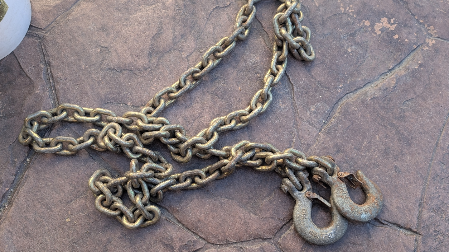Heavy Duty Tow Chain with Hooks
