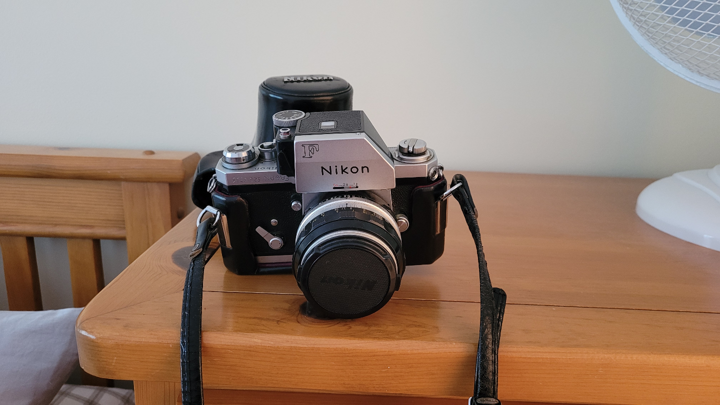 Vintage Nikon F35 Camera with 50mm Lens - photo 2