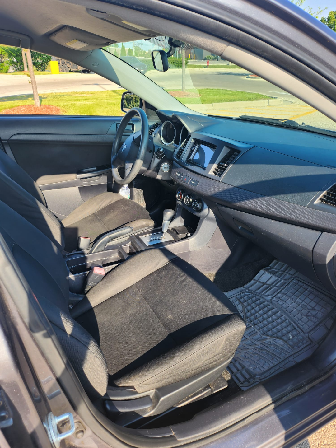 2011 Mitsubishi Lancer Sedan - photo 4