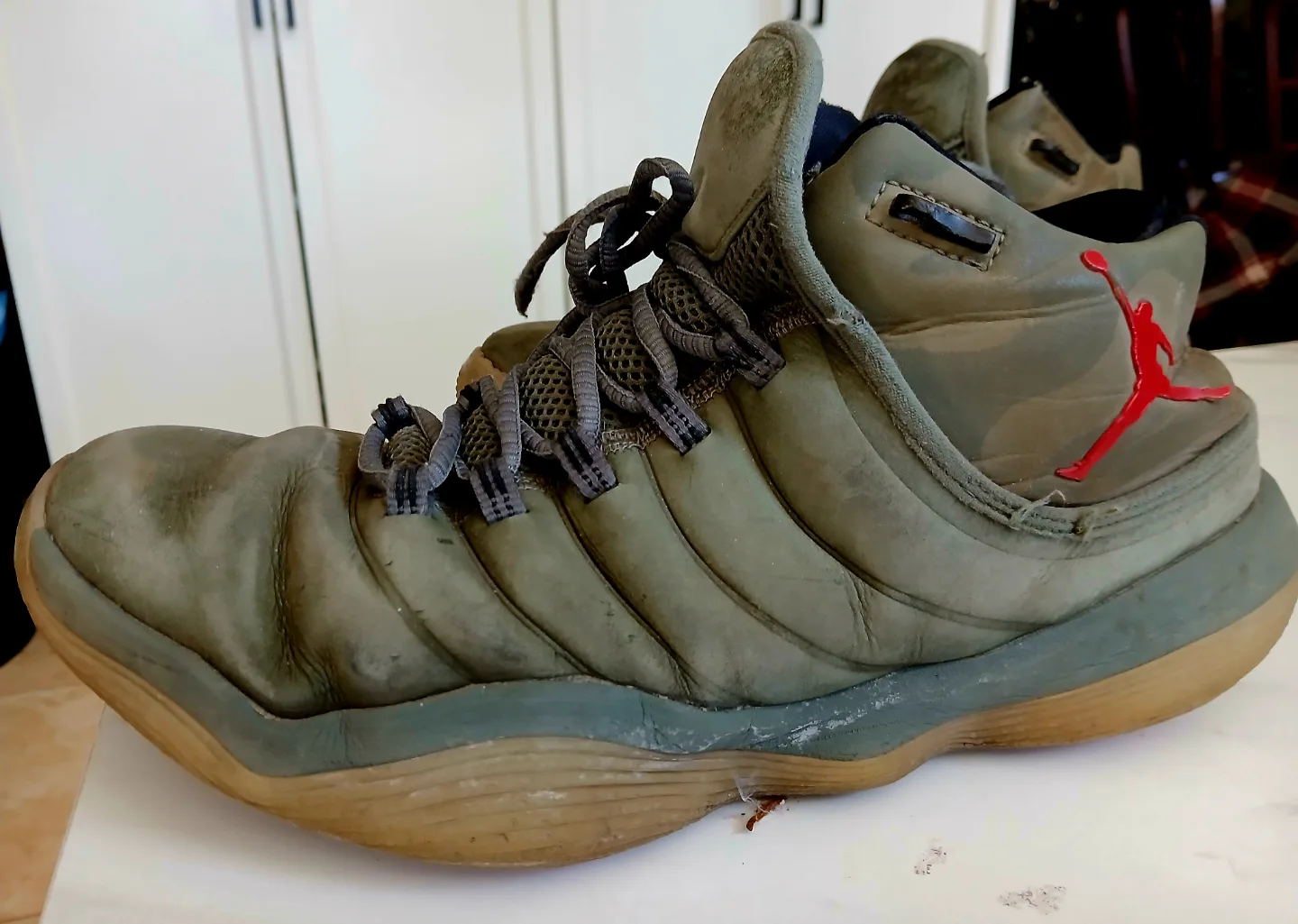 Jordan basketball shoes - Size 10.5 image indicator(3)