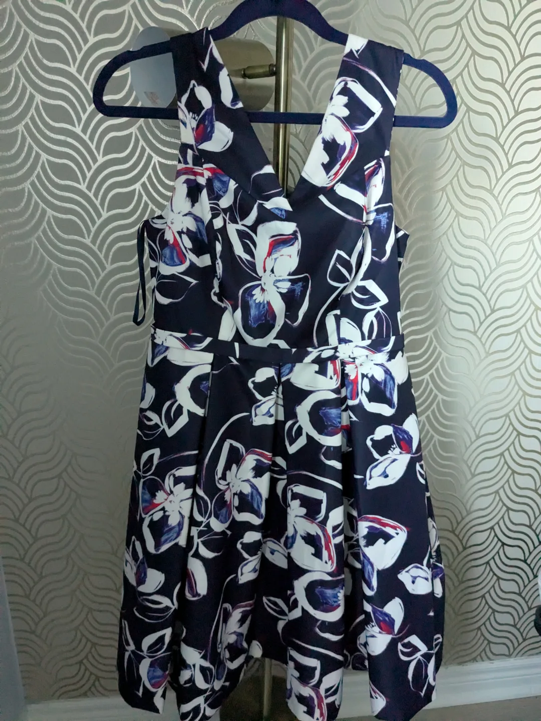 Gorgeous Collection of Dresses - Sizes 4-6, s/m image indicator(8)