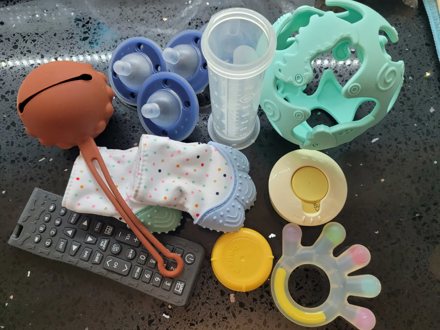 Baby Bundle: Teethers, Ninni Co. Binkies, bottles and More! thumbnail