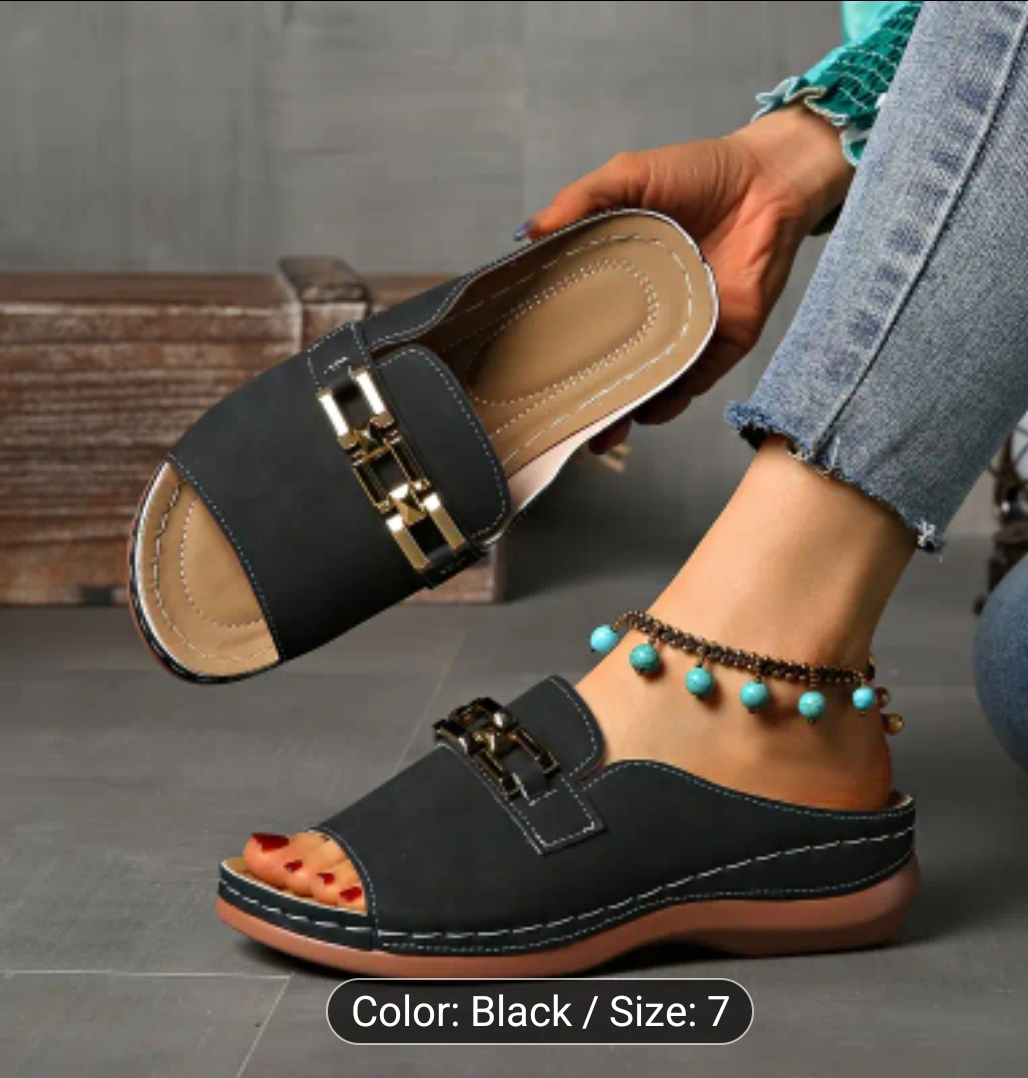 Women's Black Chain Decor Open-toe Slides - Size 7