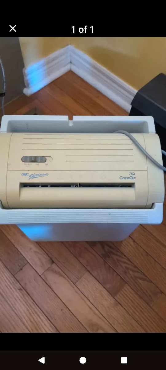 GBC Shredmaster 75X CrossCut Shredder thumbnail