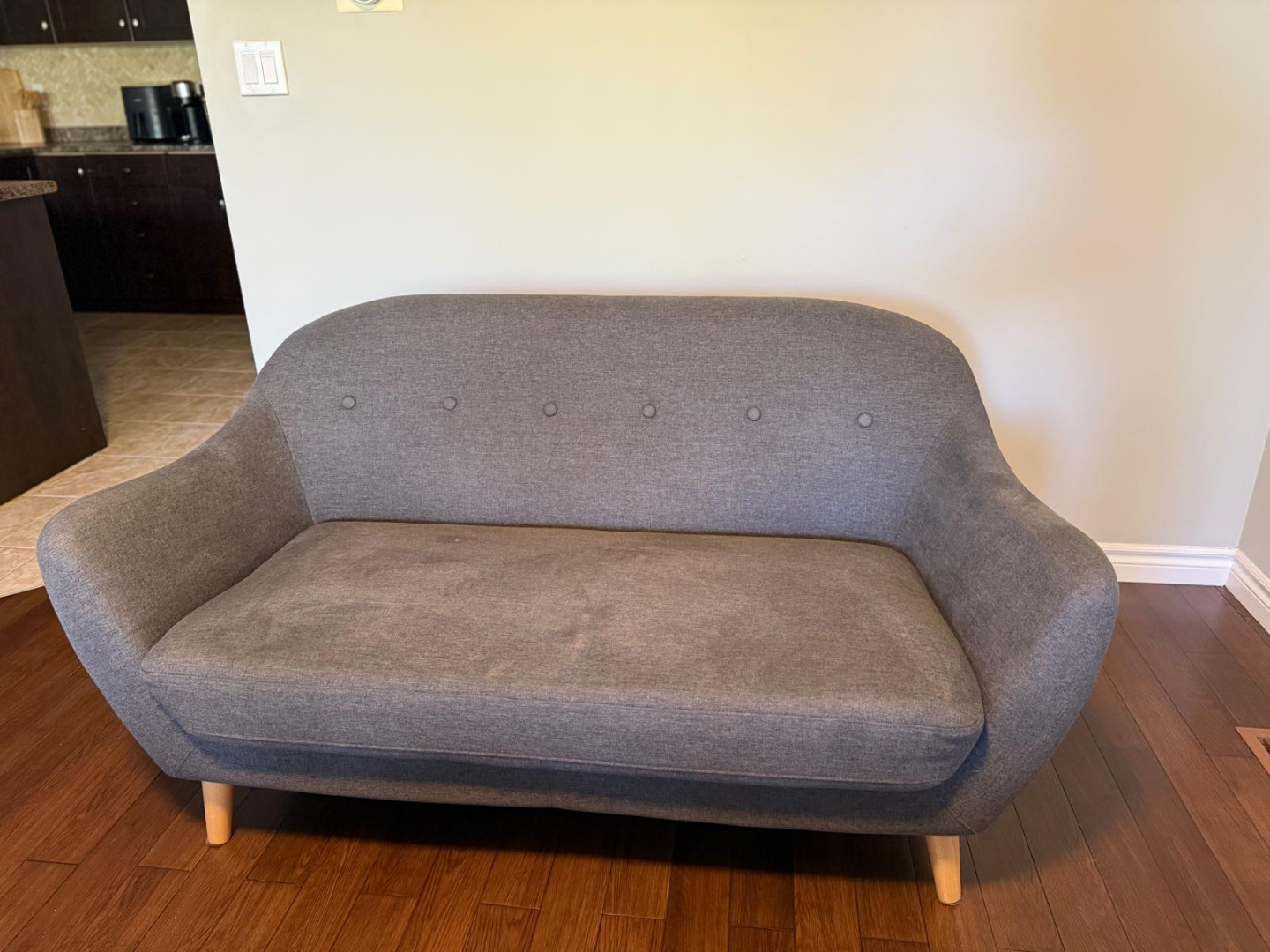 Linen-Look Fabric Loveseat, Button Tufting and Wood Legs - Grey - photo 2