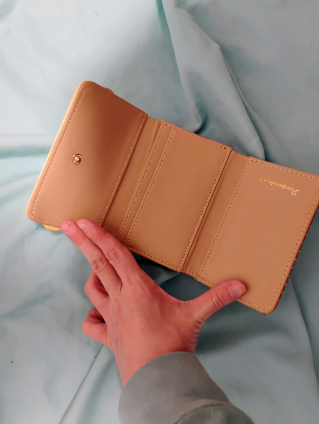 Adorable Sanrio Compact Wallet - photo 2