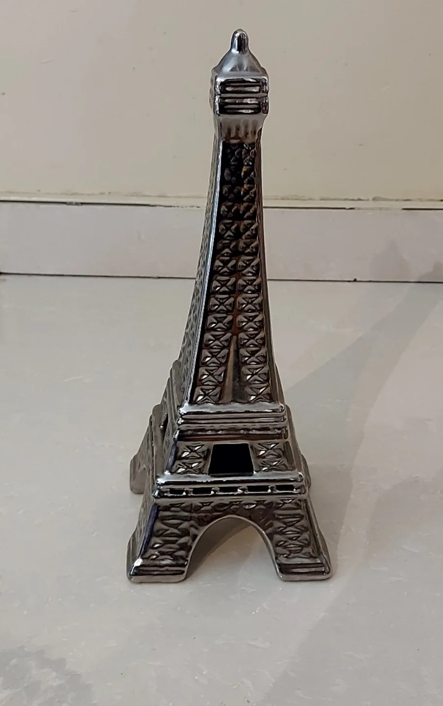 Eiffel Tower Figurine thumbnail
