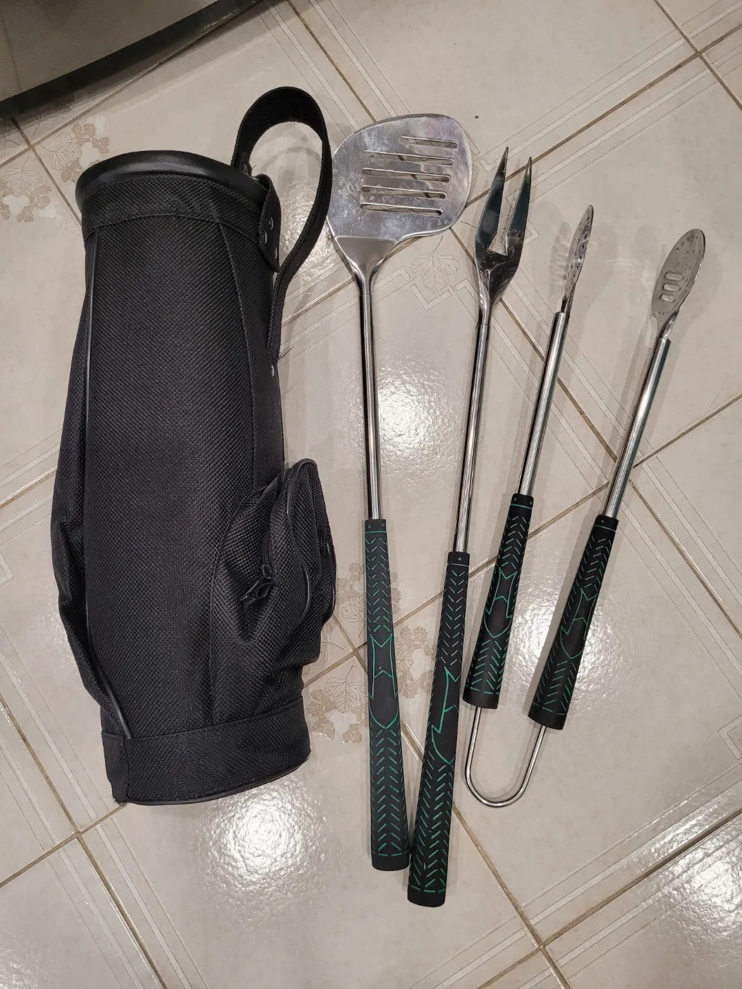 BBQ Set with Golf Carrying Case thumbnail