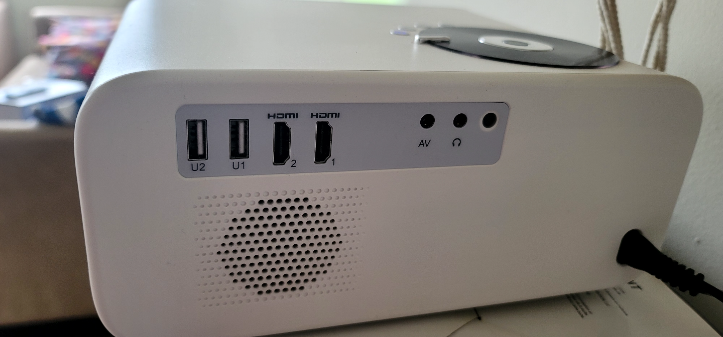 Smart Video Projector with Remote - Wimius P63 - photo 3