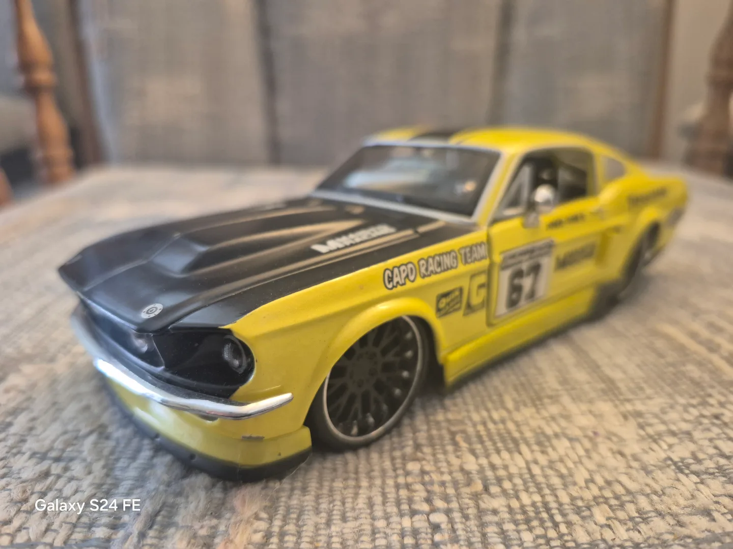 Maisto 1967 Ford Mustang Capo Racing Team Diecast Model Car thumbnail