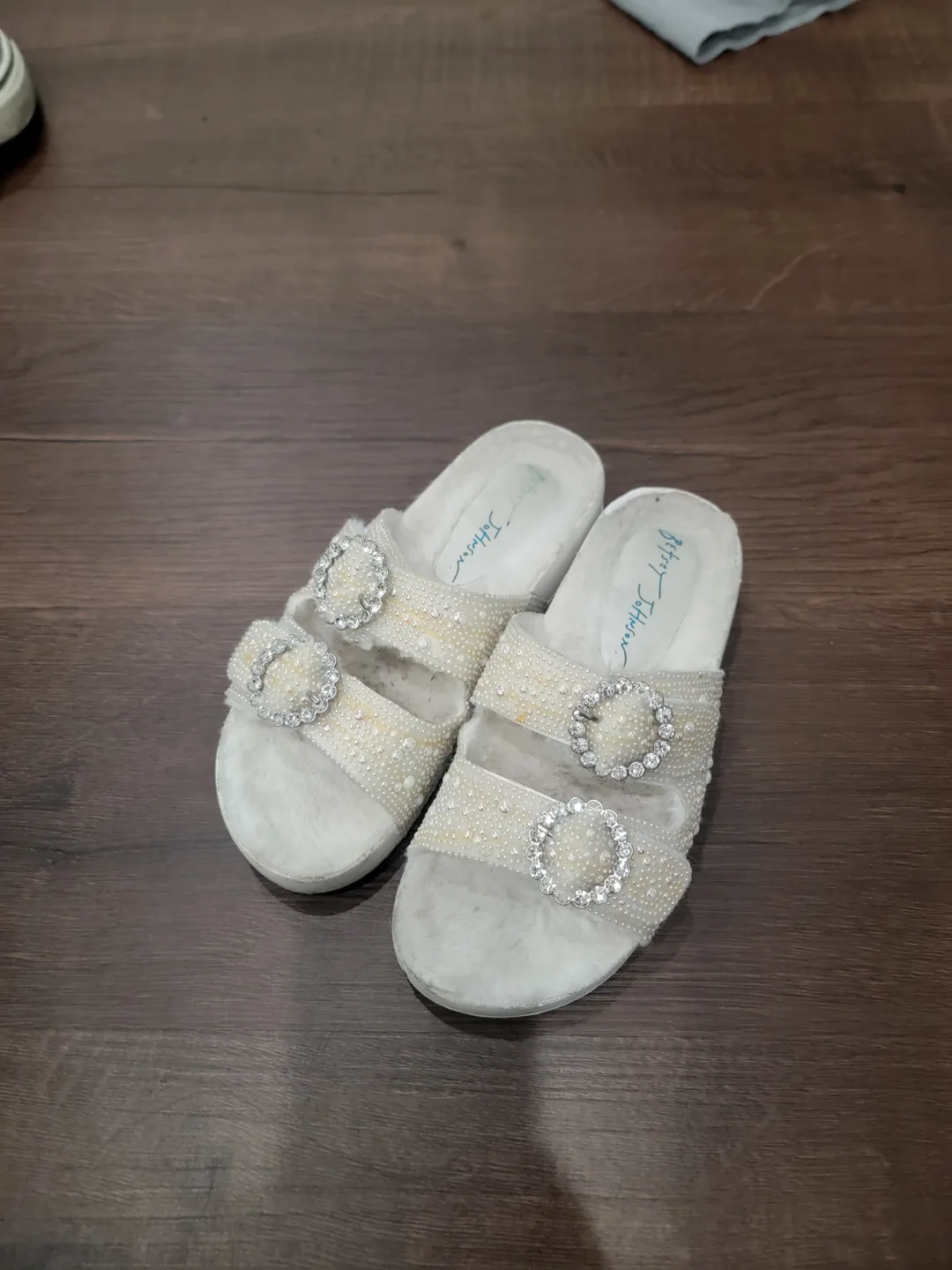 Betsey Johnson White Pearl Embellished Slides thumbnail