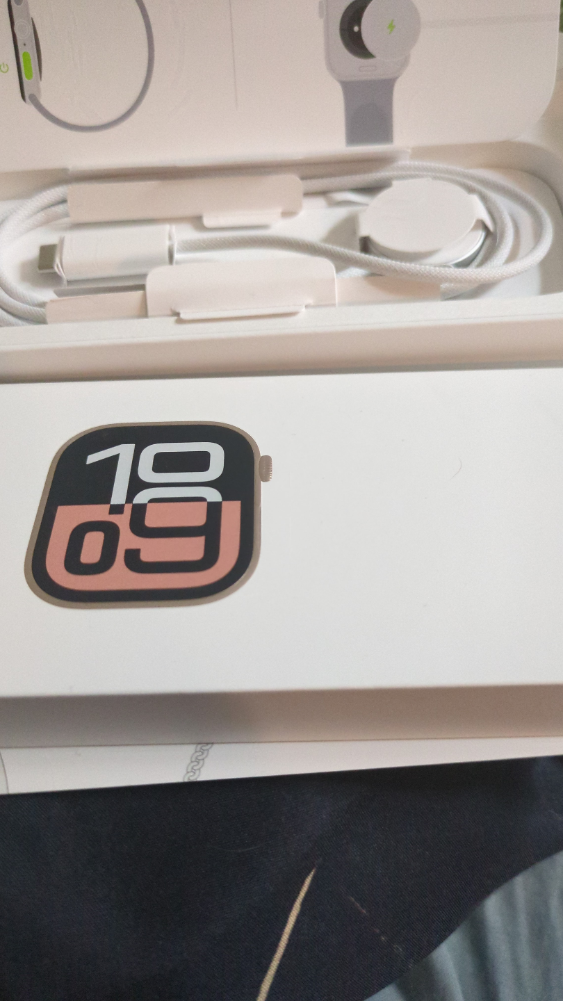 New Apple Watch Series 10 42 mm w/ GPS& CELLULAR 100% BATTERY - photo 5
