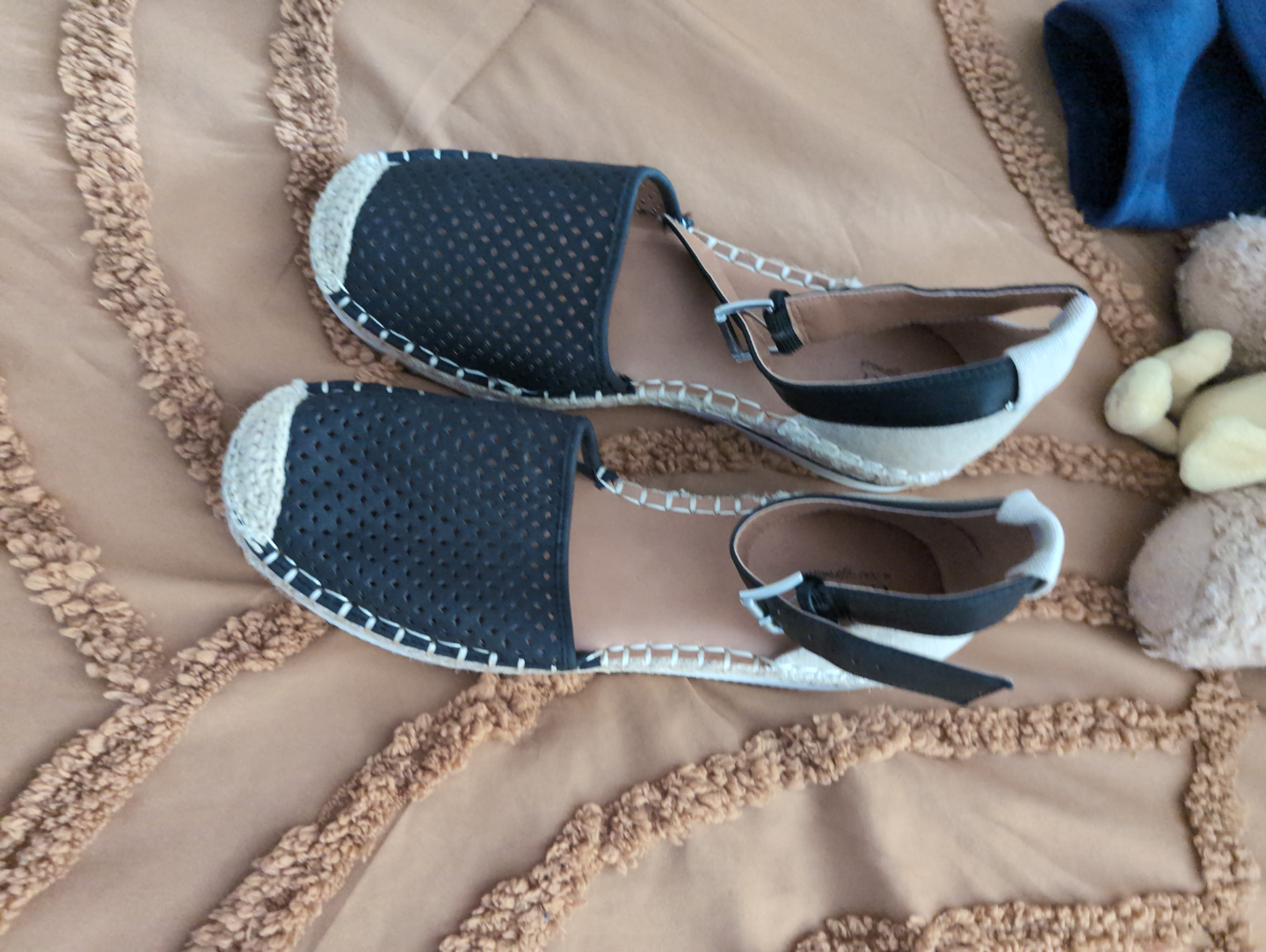 Women's Black Espadrille Sandals Size 8 - photo 2