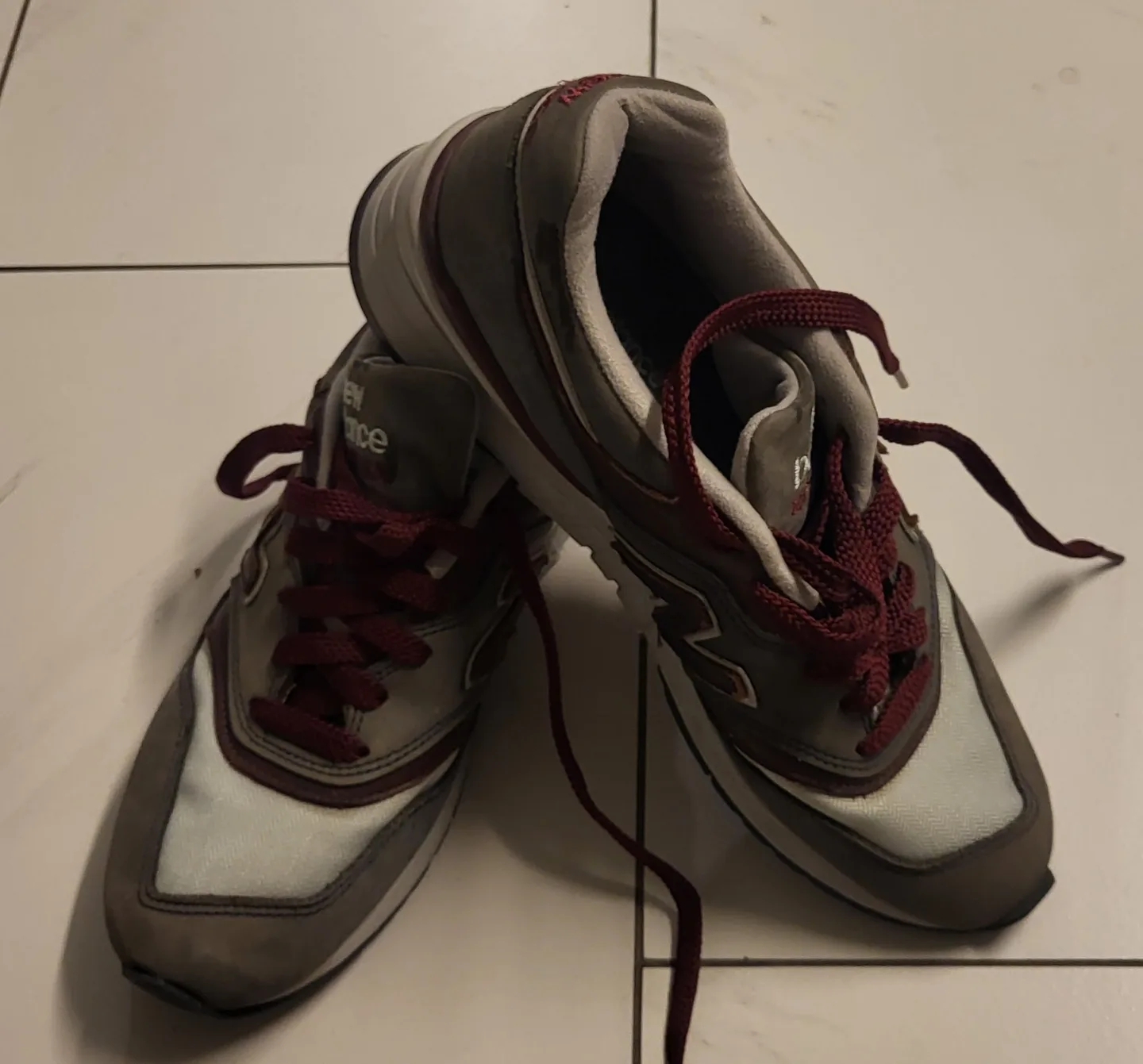 New Balance 997 Burgundy Grey Sneakers 9.5 image indicator(3)