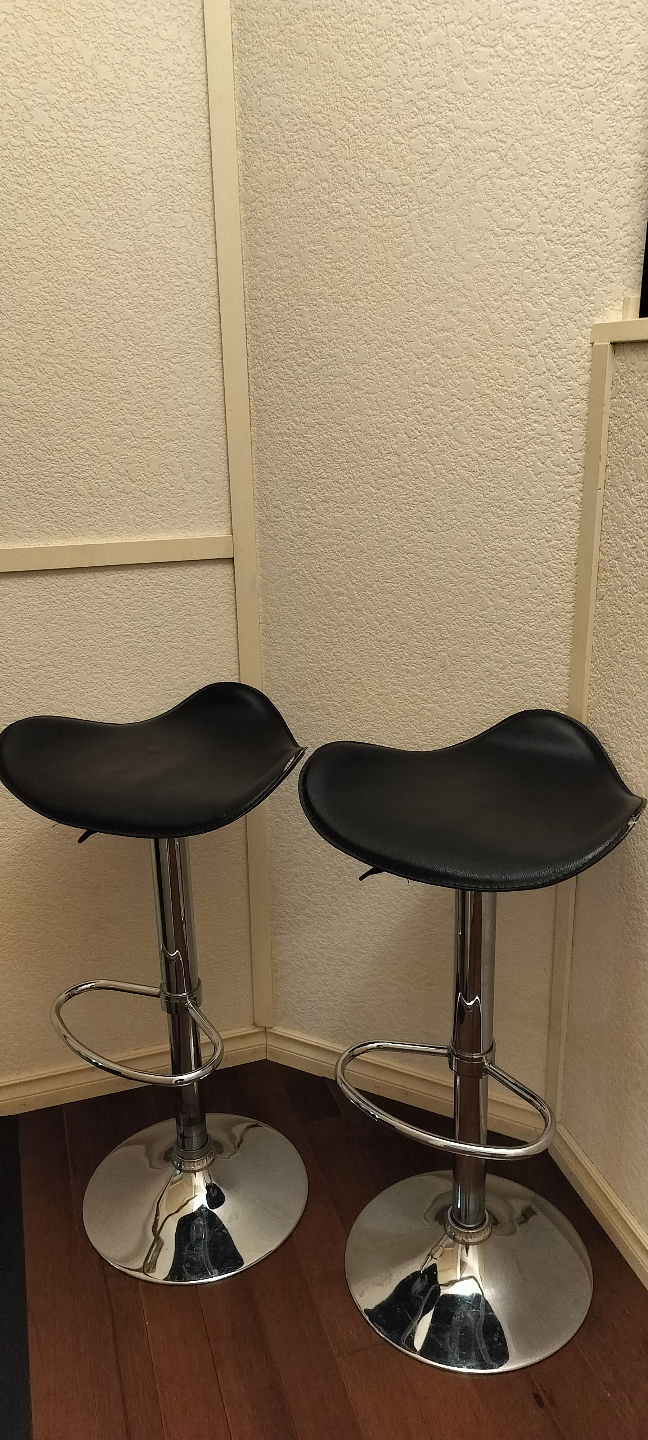 Pair of Black and Chrome Adjustable Bar Stools - photo 2