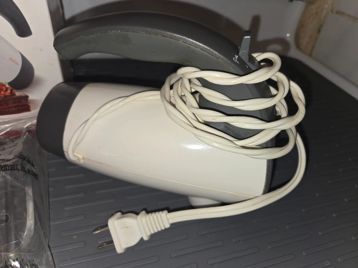 Sunbeam Mixmaster Hand Mixer image indicator(3)