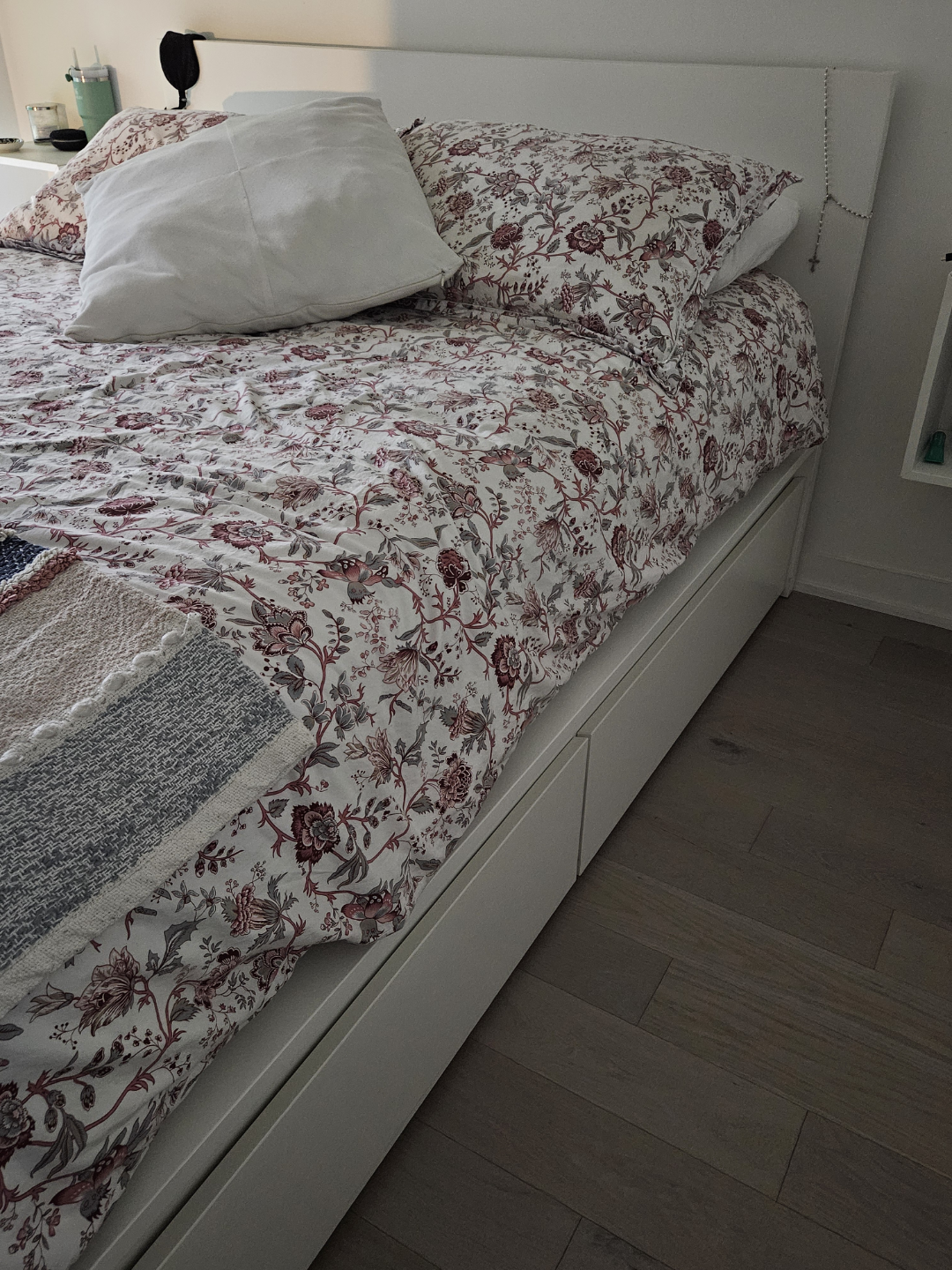 MOVING OUT SALE - IKEA MALM White Queen Bed Frame w Storage - photo 3
