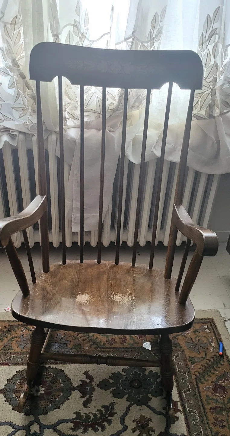 Vintage Wooden Rocking Chair image indicator(3)