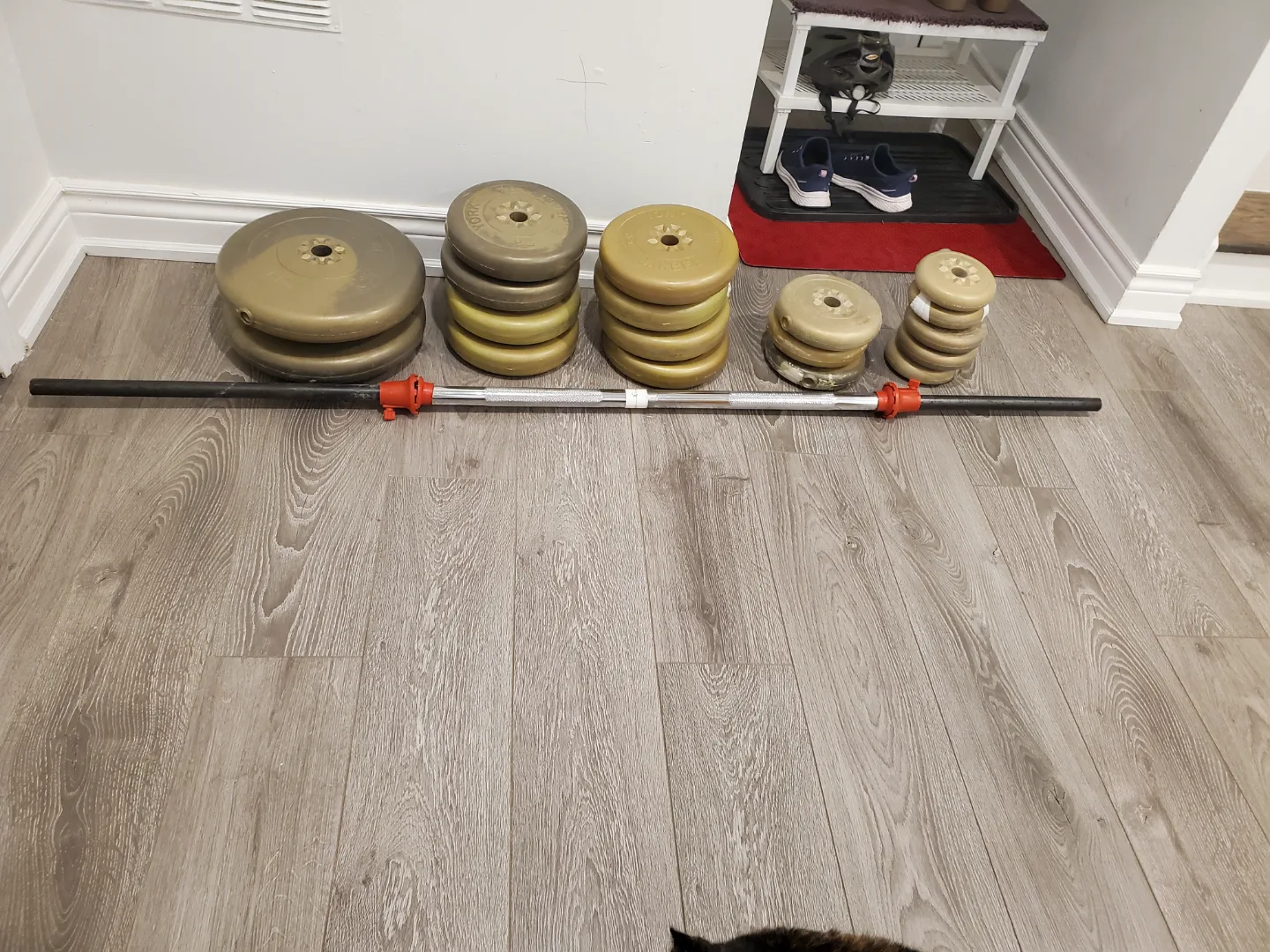 Weight set and barbells thumbnail