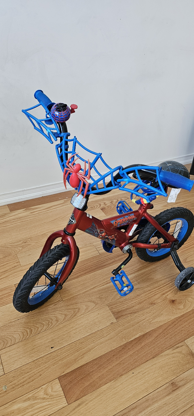 Marvel Spiderman 12" Kids Bike with Training Wheels