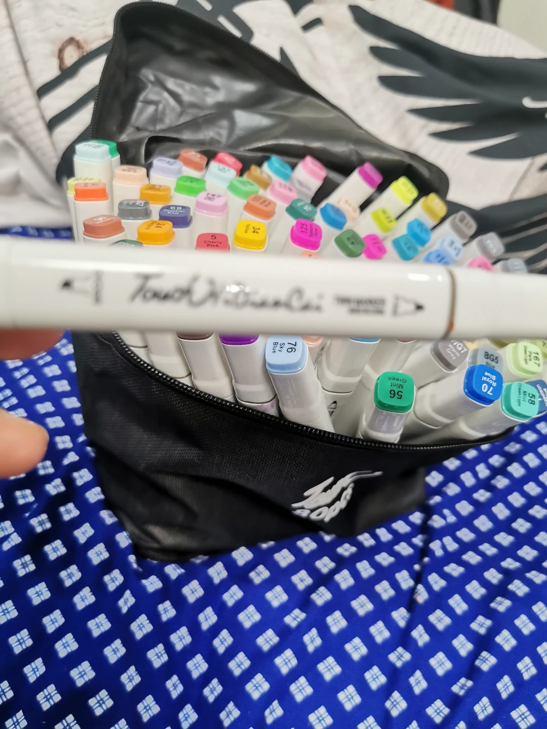 80-Piece Touch Colouring Markers Set with Case - photo 4