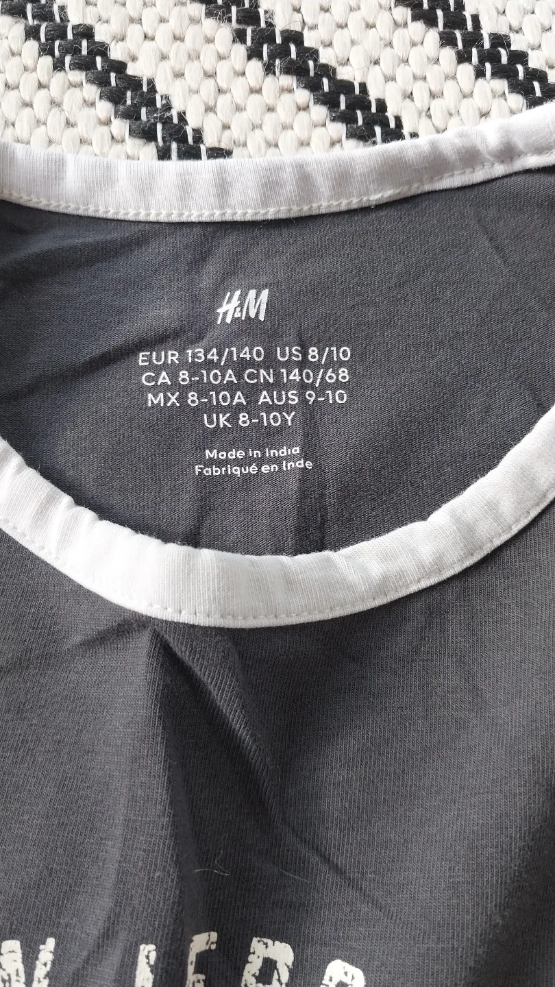 H&M New Jersey Graphic Tee image indicator(2)