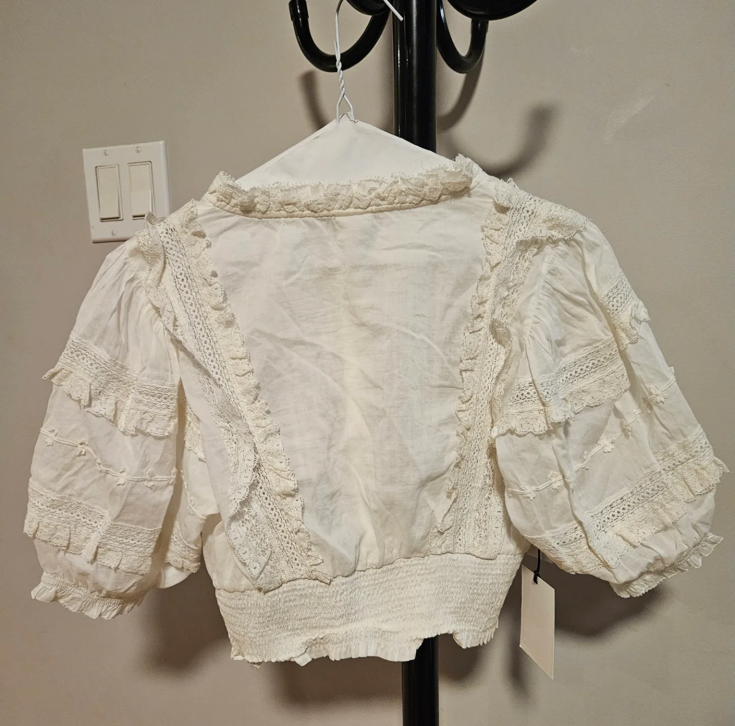 Sunday Best White Lace Crop Top image indicator(2)