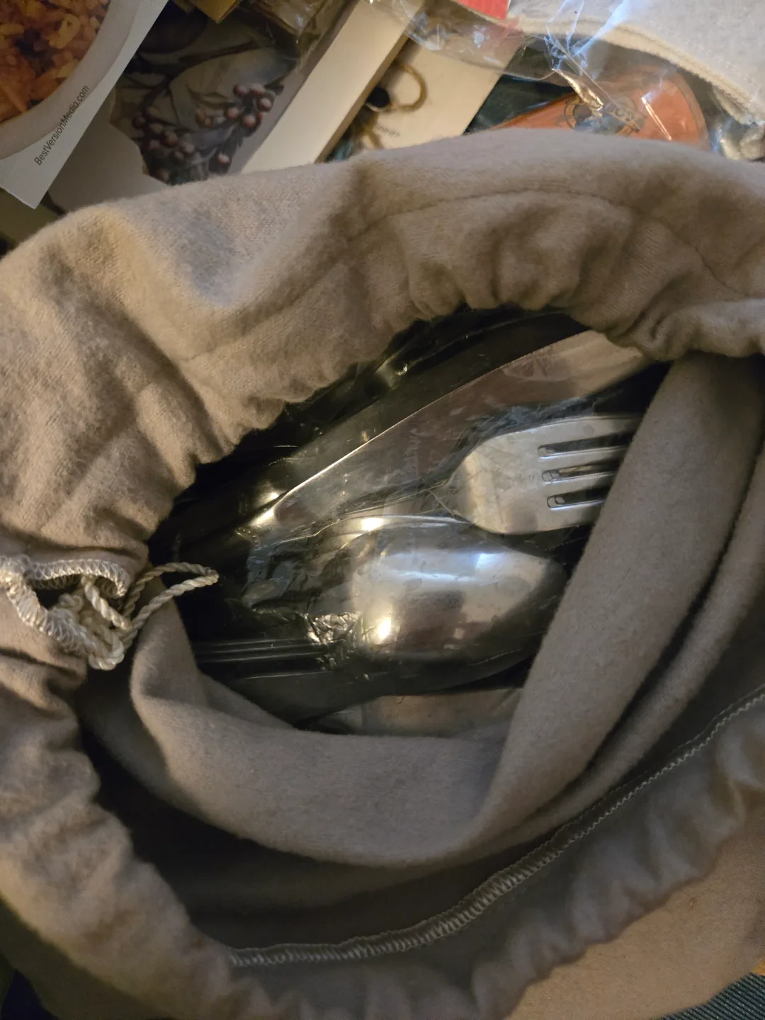 Silverware Set in Storage Bag thumbnail