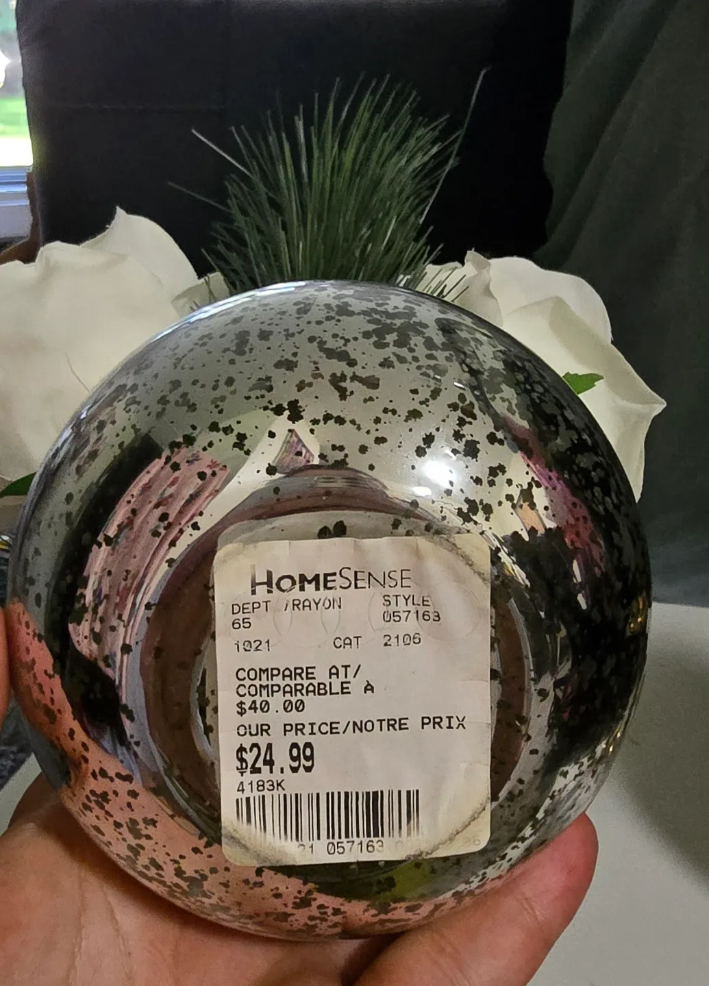 Set of Christmas Ornaments & HomeSense Decor image indicator(2)