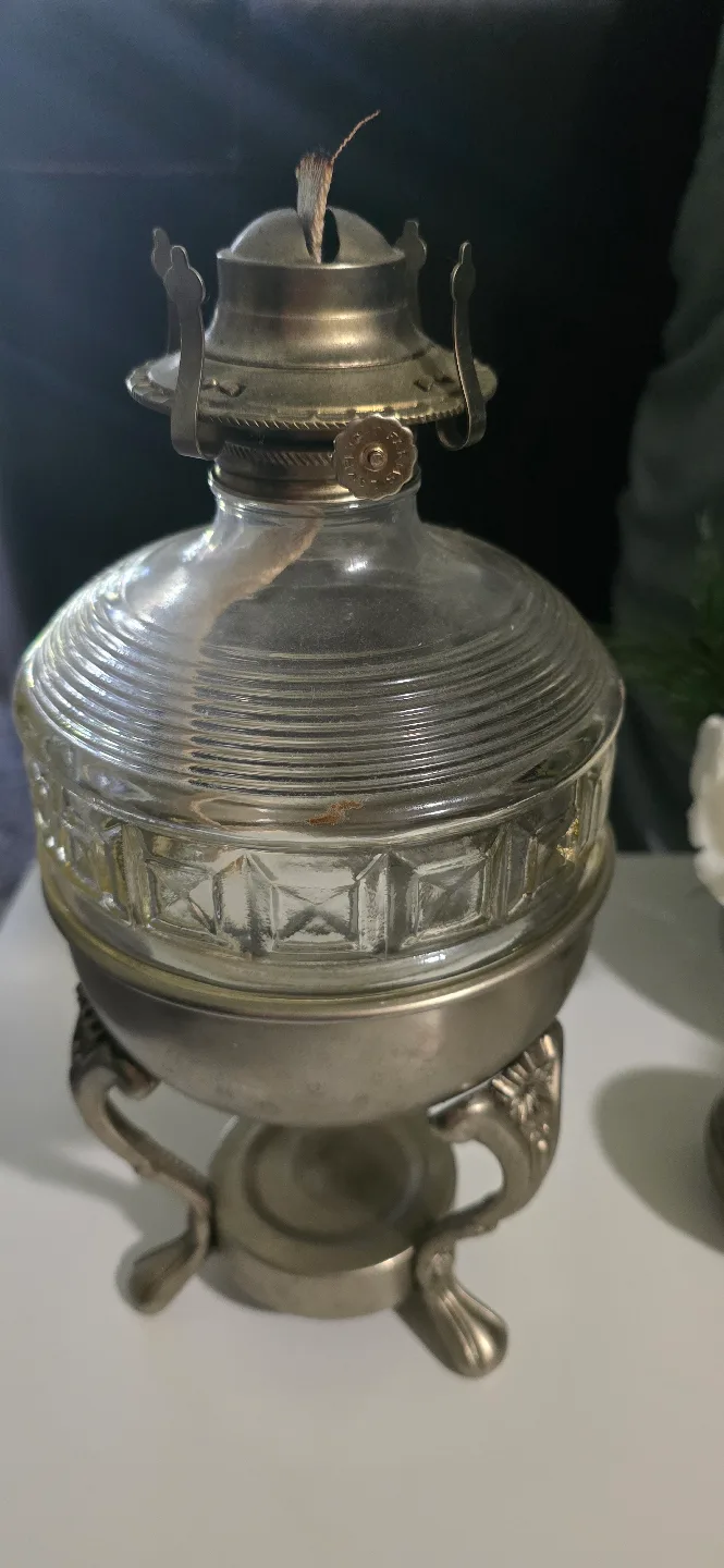 Set of Christmas Ornaments & HomeSense Decor image indicator(6)