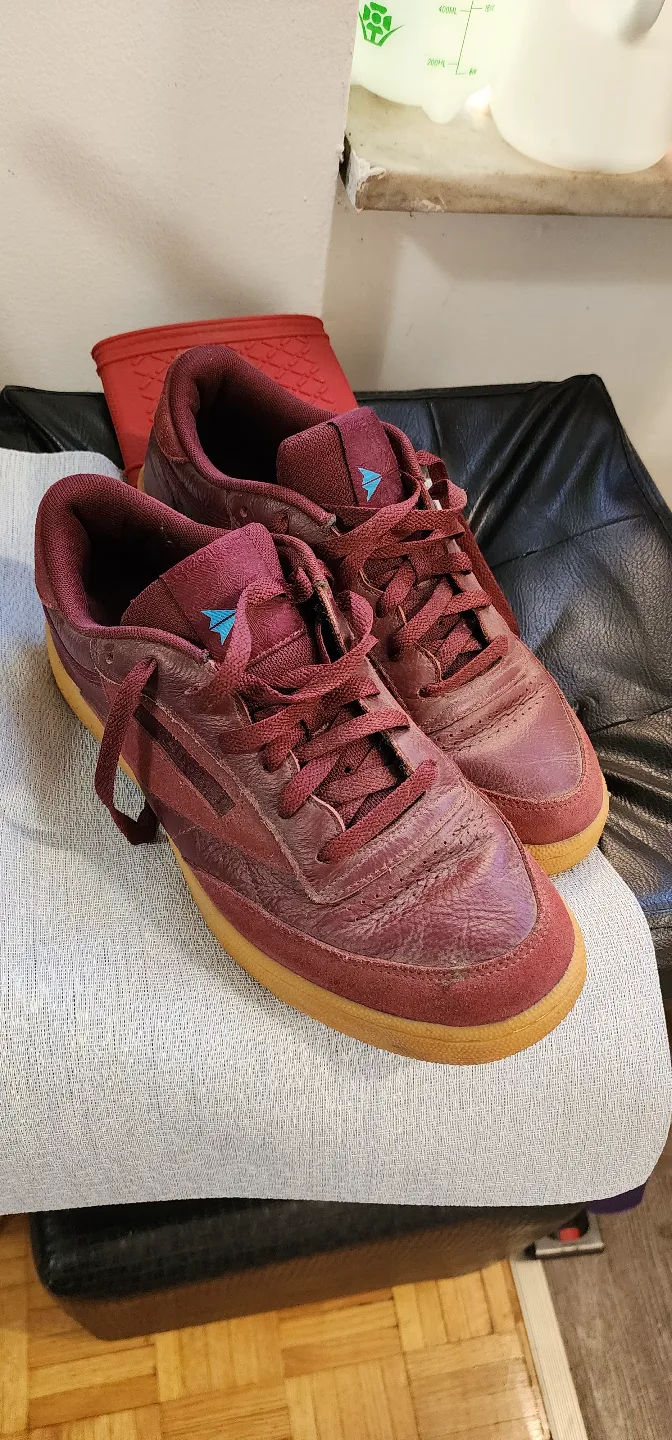 Men's Reebok Classic Leather Shoes - Size 10 US - Burgundy thumbnail