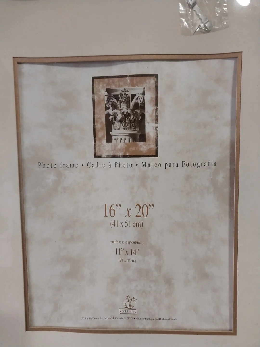 3 New 16" x 20" Cole's Studio Photo Frames. Fixed price. image indicator(2)