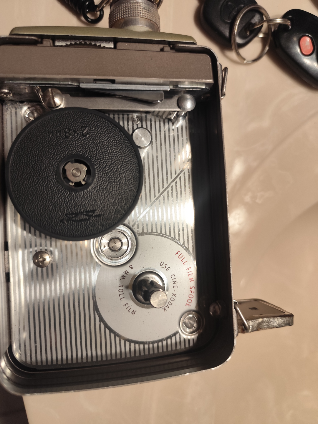 Vintage Kodak Brownie 8 Movie Camera with Case - photo 4