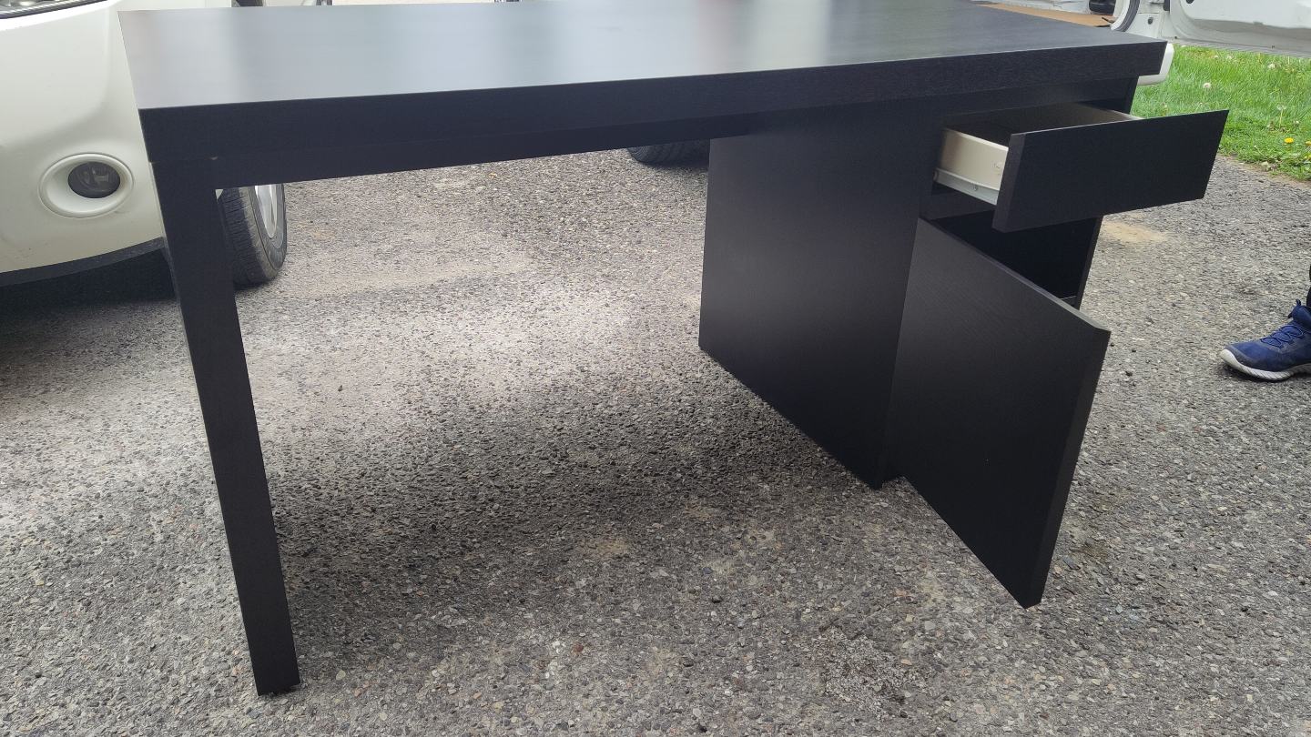 IKEA MICKE Desk - Black-Brown - photo 2