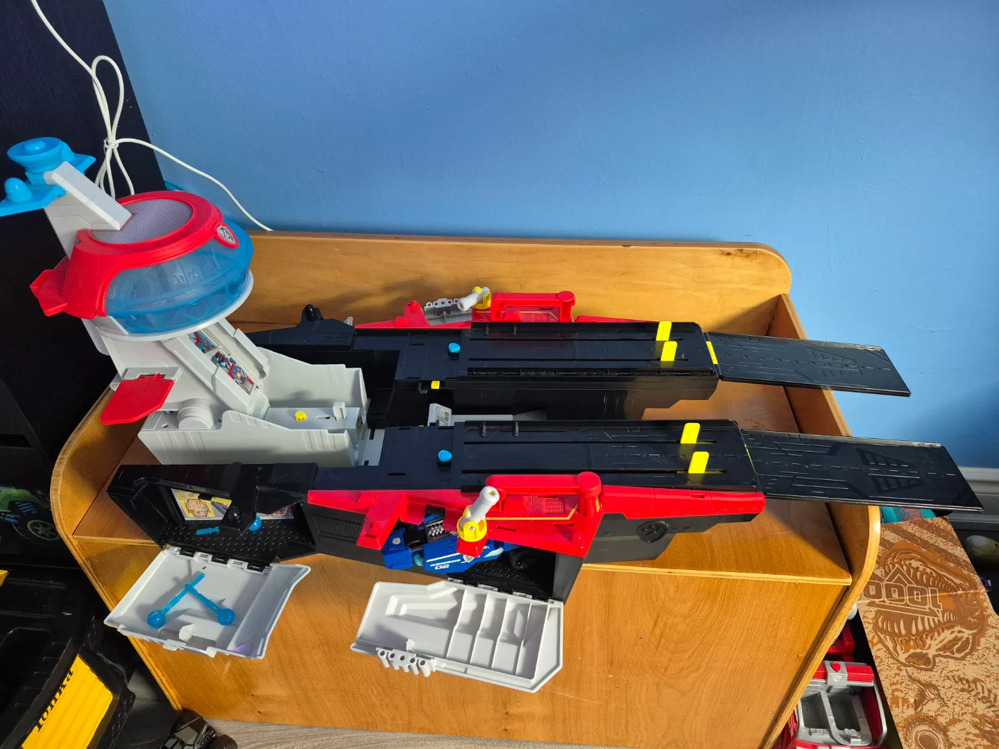 PAW Patrol Transforming Vehicle Set image indicator(7)