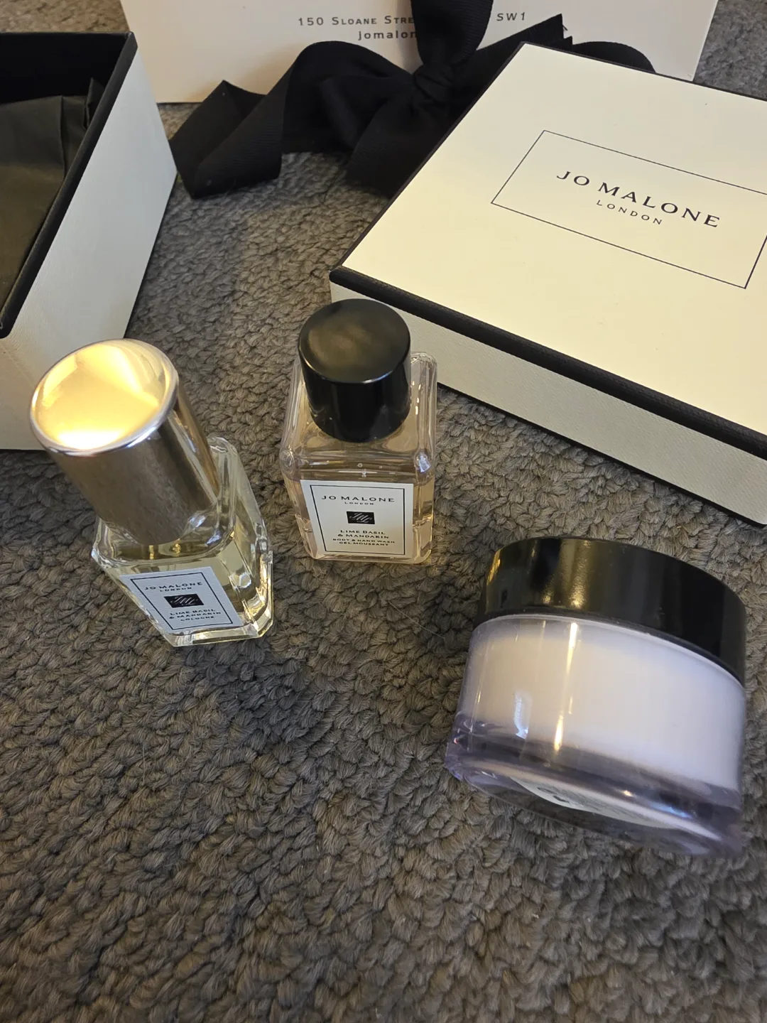 Jo Malone London Lime Basil & Mandarin Perfume Gift Set image indicator(4)