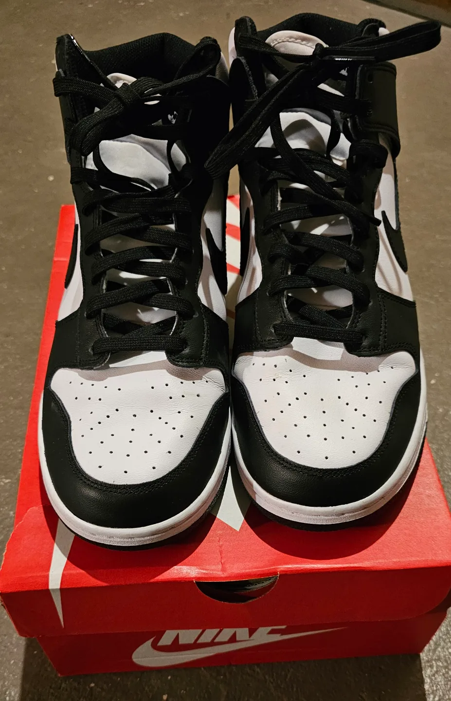 Nike Dunk High Black White image indicator(3)