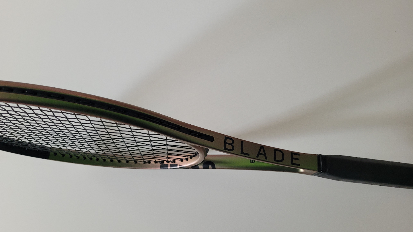 Wilson Blade V8 98 Tennis Racquet