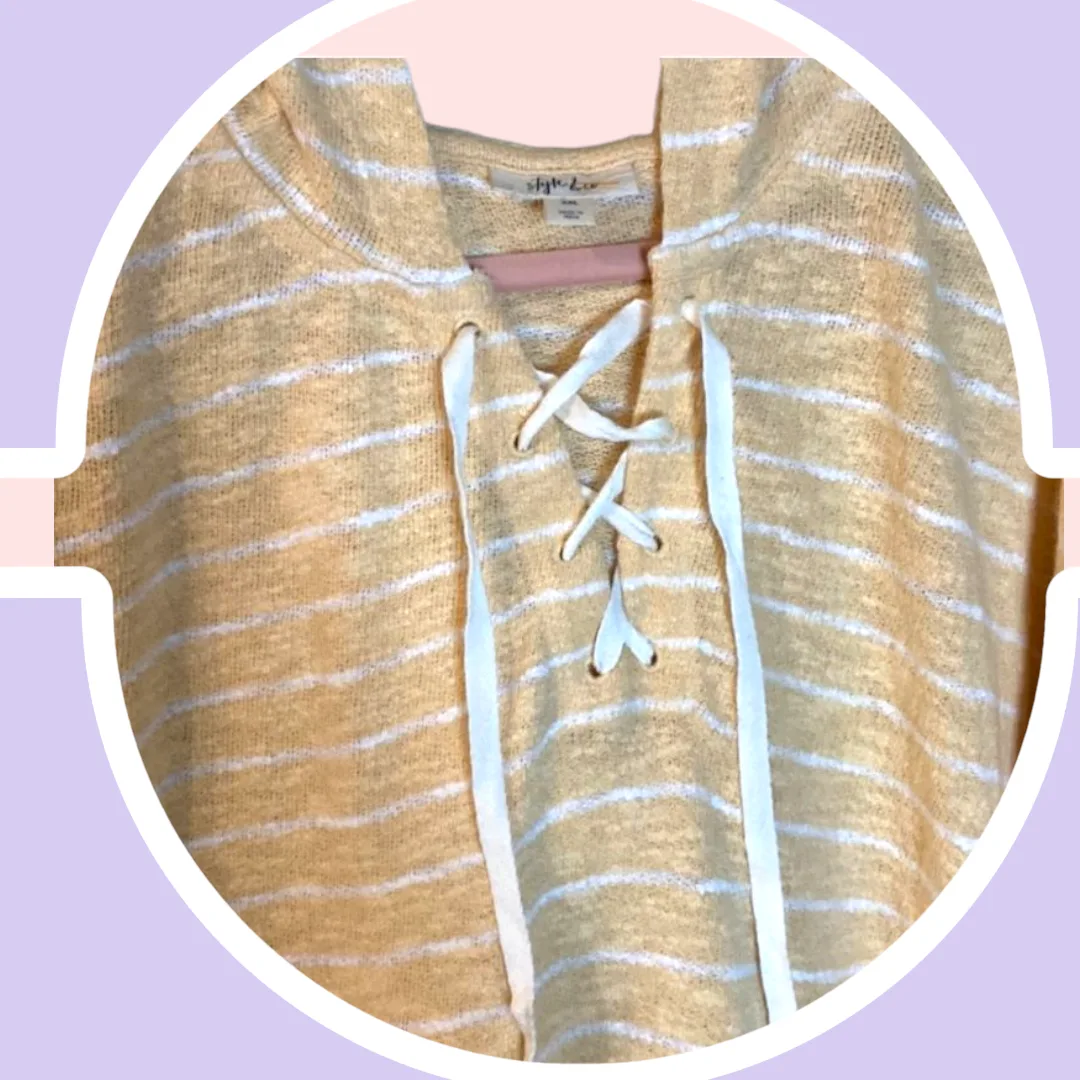 XXL Lightweight Peach & White Strip Hoodie Kangaroo Pocket image indicator(3)