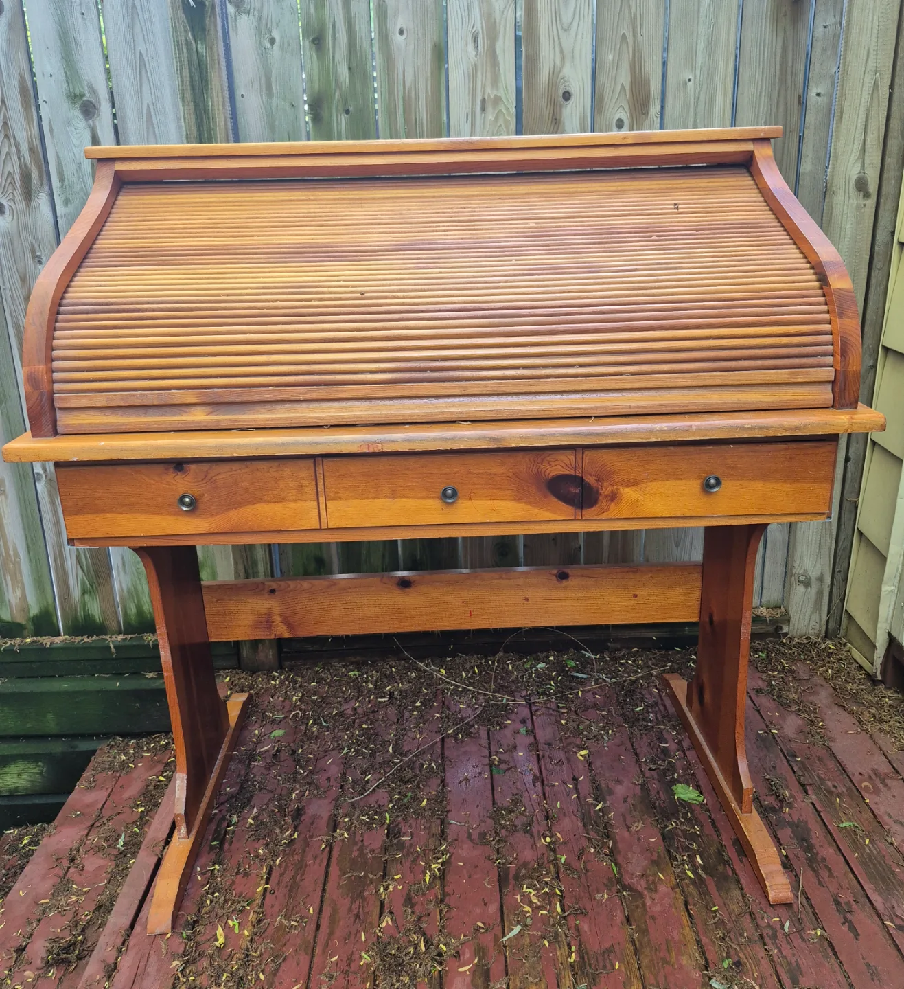 Roll-top desk thumbnail