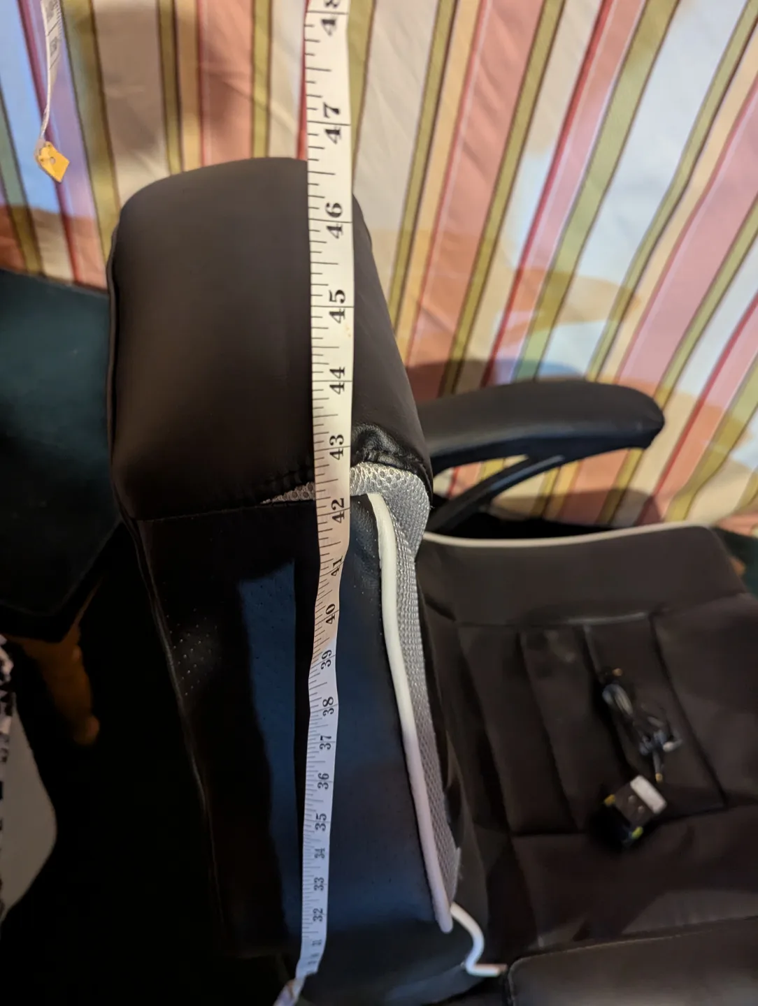 x Rocker Nemesis 2.1 Gaming Pedestal Chair image indicator(4)